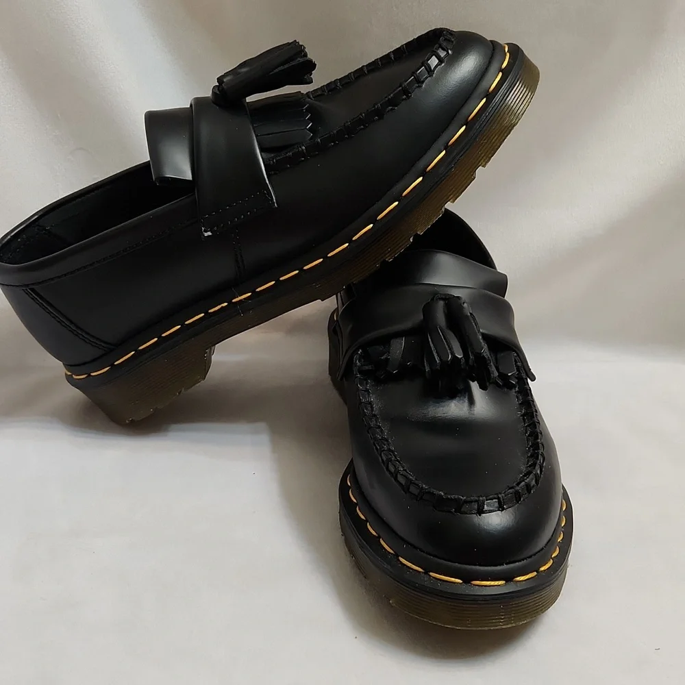 Dr. Martens Adrian Tassel Leather Casual Black Loafers (Uni M Size 7, W Size 8) - Picture 1 of 14